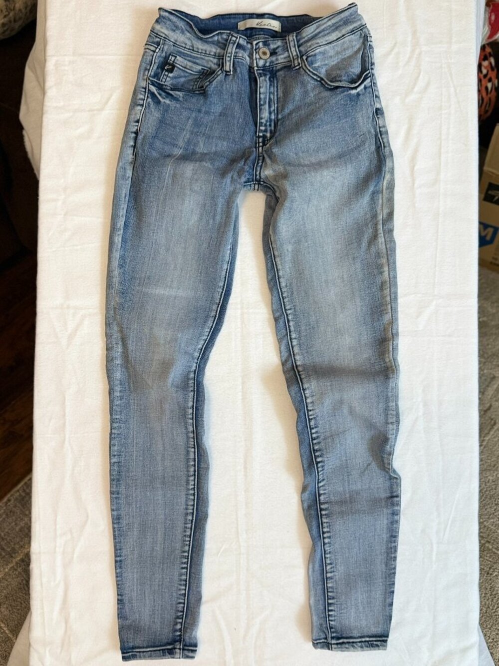 KanCan Skinny Jeans Women's Size 3/25 Light Wash Stretch Denim Low Rise Casual
